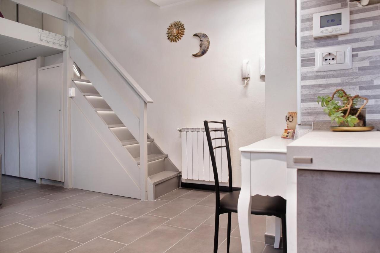 Apartamento Efihouse Lago Maggiore Luino Exterior foto